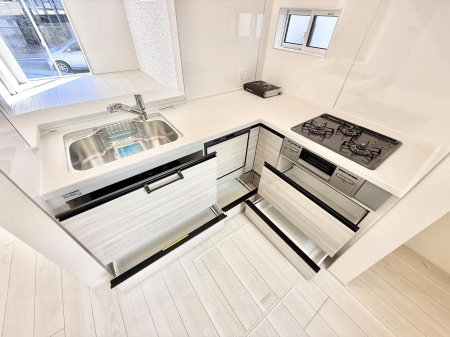 �L�b�`���@�������Ƒ����J��[�߂�A������̂���L�b�`��