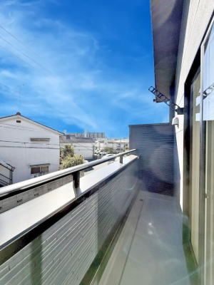 �o���R�j�[�@������ �G�߂̈ڂ낢����������J���I�ȋ�Ԃł�