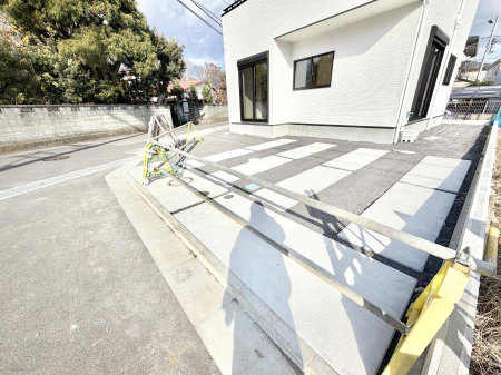 �@�O�ρ�����ɃJ�[�X�y�[�X������Ə�����܂�