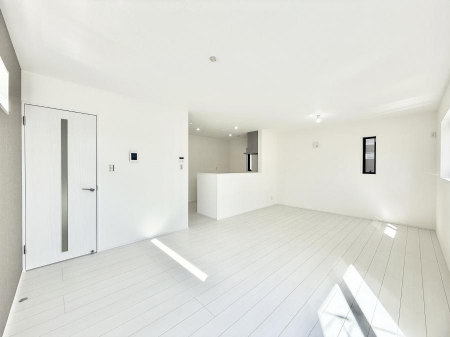 ���r���O�@���������R�Ɖ�b�����܂��A�S�n�悢�ЂƂƂ�