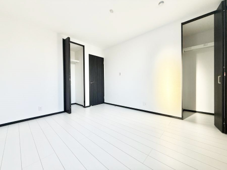 �o���R�j�[�@������ �G�߂̈ڂ낢����������J���I�ȋ�Ԃł�