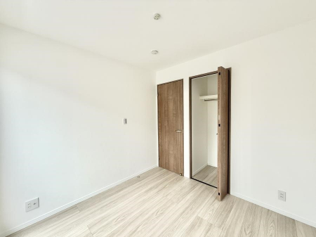 �q�������@����