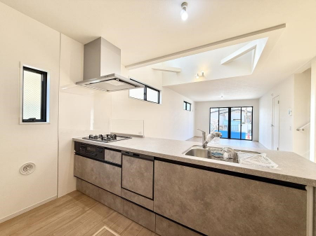 �L�b�`���@�������V���v���ŋ@�\�I�A�����g���₷���L�b�`��