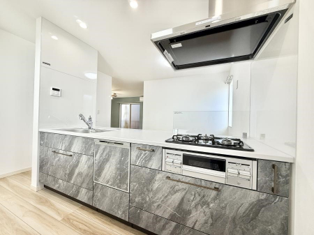 �L�b�`���@�������V���v���Ŕ������S�n�悢���Ԃ𐶂ރL�b�`�����