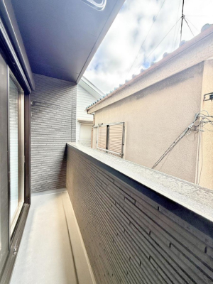 �o���R�j�[�@������ �G�߂̈ڂ낢����������J���I�ȋ�Ԃł�