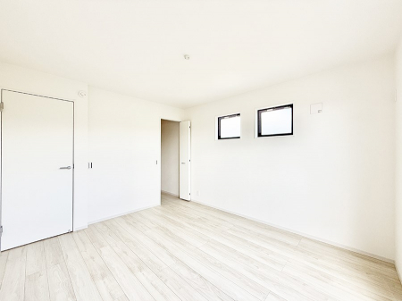 �q�������@�������v���C�x�[�g��ԂƂ��ĐÂ��ŗ�������������񋟂��Ă���܂�