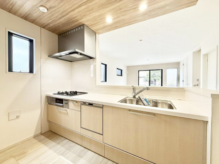 �L�b�`���@�������L���C�ɕЕt���A�g���₷���L�b�`��