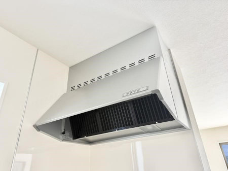 ���̑����ρ@�ݔ����������̏��C����������C��ɗU������A�����I�ɔr�����ł��܂��B