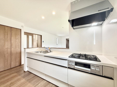 �L�b�`���@�������V���v���Ŕ������S�n�悢���Ԃ𐶂ރL�b�`�����