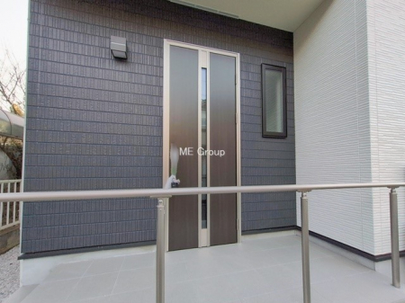 ���ց@�O�ρ� �V���v���Ŕ������A�Z�܂��̑���ۂ��ʂ錺�ւł�