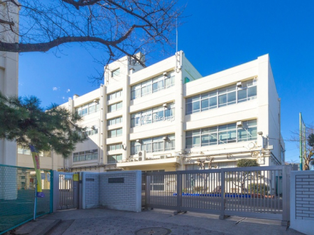 ���ӊ��@���w�Z 720m ���l�s���i�J���w�Z