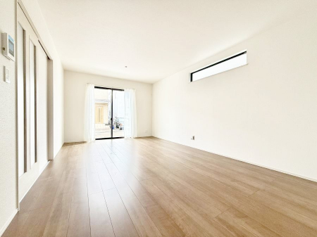 ���r���O�@���������R�Ɖ�b�����܂��A�S�n�悢�ЂƂƂ�