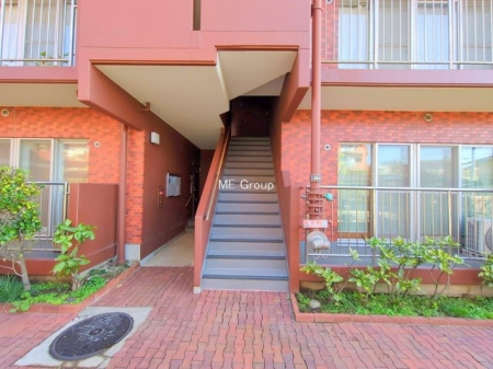 �G���g�����X�@�O�ρ��A�邽�тɈ��S����^���Ă����A���J�ɊǗ����ꂽ���L���