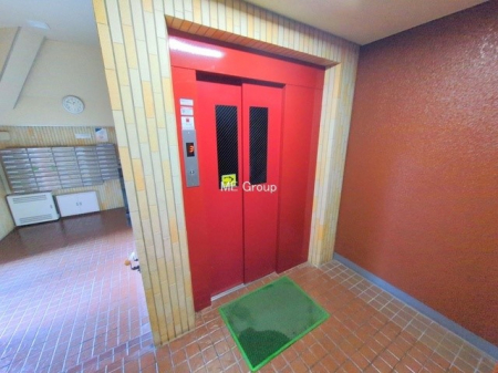 ���̑����ρ@�O�ρ��G���x�[�^�[����������Ă��܂�