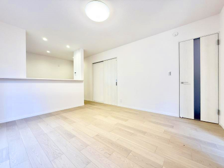 ���r���O�@���������R�Ɖ�b�����܂��A�S�n�悢�ЂƂƂ�