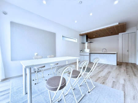 ���r���O�@�������Ƒ��̎��Ԃ��ʂ�A���K�Ŗ��������