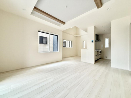 ���r���O�@���������R�Ɖ�b�����܂��A�S�n�悢�ЂƂƂ�