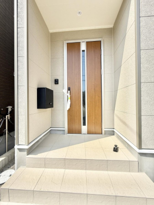 ���ց@�O�ρ� �V���v���Ŕ������A�Z�܂��̑���ۂ��ʂ錺�ւł�