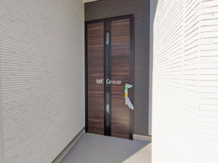 ���ց@�O��