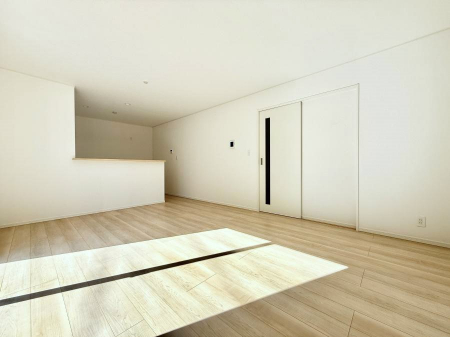 ���r���O�@���������R�Ɖ�b�����܂��A�S�n�悢�ЂƂƂ�