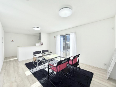 ���r���O�@���������R�Ɖ�b�����܂��A�S�n�悢�ЂƂƂ�