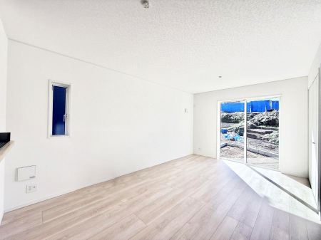 ���r���O�@���������R�Ɖ�b�����܂��A�S�n�悢�ЂƂƂ�