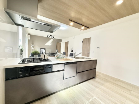 �L�b�`���@�������Ƒ����J��[�߂�A������̂���L�b�`��