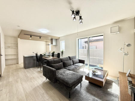 ���r���O�@���������났�ƏΊ炪�W�܂�A�S���܂郊�r���O