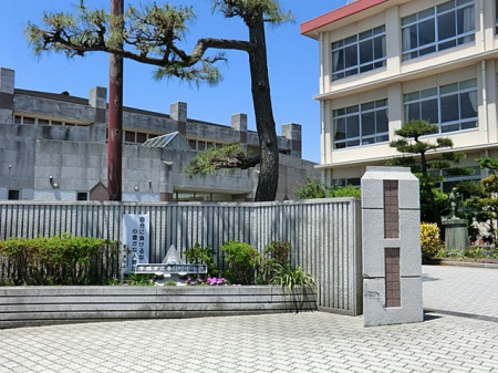 ���ӊ��@���w�Z 700m ���ˎs���t���쒆�w�Z