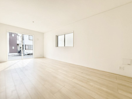 ���r���O�@���������R�Ɖ�b�����܂��A�S�n�悢�ЂƂƂ�