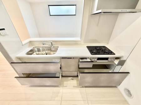 �L�b�`���@�������Ƒ����J��[�߂�A������̂���L�b�`��