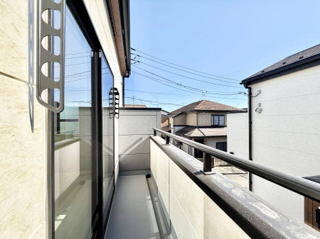 �o���R�j�[�@������ �G�߂̈ڂ낢����������J���I�ȋ�Ԃł�