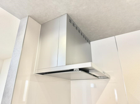 ���̑����ρ@�ݔ����������̏��C����������C��ɗU������A�����I�ɔr�����ł��܂��B