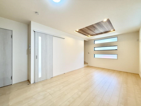 ���r���O�@�������Ƒ��̎��Ԃ��ʂ�A���K�Ŗ��������