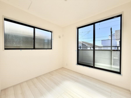 �o���R�j�[�@������ �G�߂̈ڂ낢����������J���I�ȋ�Ԃł�