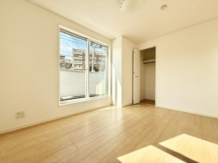 �Q���@���������̔z�u��ʋC���̗ǂ��݌v�ŕ����̋�C�������炸�A��ɐV�N�ȋ�C������܂�