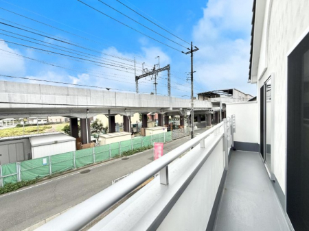 �o���R�j�[�@������ �G�߂̈ڂ낢����������J���I�ȋ�Ԃł�