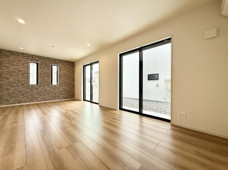 ���r���O�@���������C�ɓ���̏ꏊ�ŁA�̂�т�Ƃ������Ԃ�