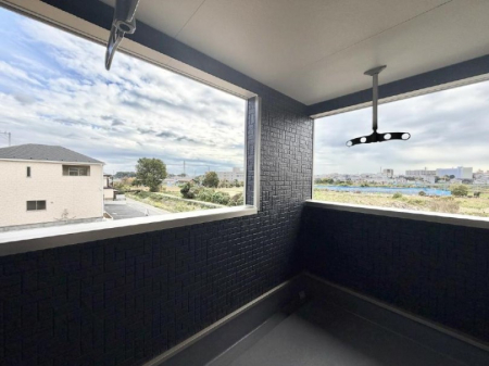 �o���R�j�[�@������ ���R��g�߂Ɋ�����A�J���I�ȃo���R�j�[