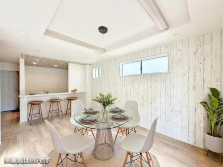 ���r���O�@���������R�Ɖ�b�����܂��A�S�n�悢�ЂƂƂ�