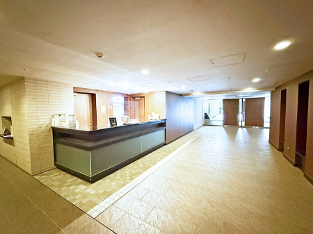 �G���g�����X�@�O�ρ��Ǘ��̍s���͂����G���g�����X�ň��S���ĕ�点����ł�