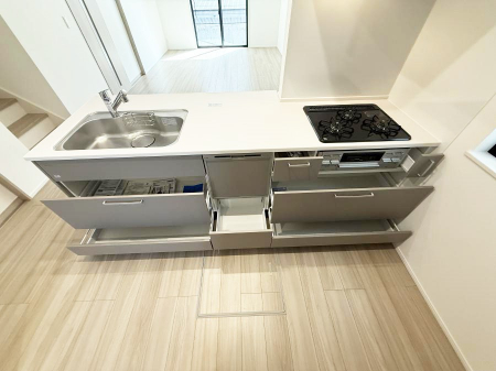 �L�b�`���@�������Ƒ����J��[�߂�A������̂���L�b�`��