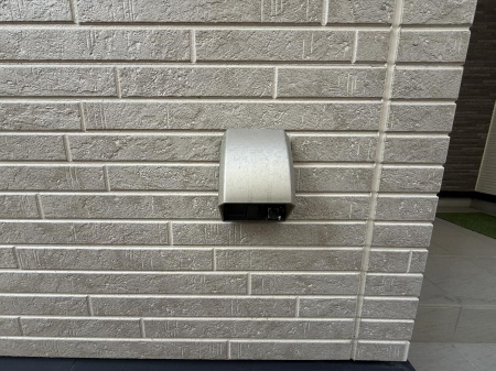 ���̑����ρ@�ݔ������O�ɓd���R���Z���g������΁A�������@�ő���O�ǂ�|������ȂǕ֗��ł��B