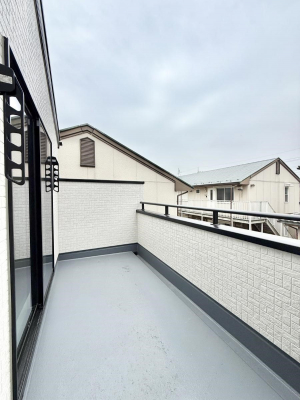 �o���R�j�[�@������ �G�߂̈ڂ낢����������J���I�ȋ�Ԃł�