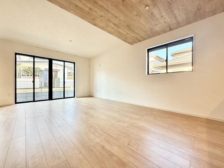 ���r���O�@�����������������Ɠ��ʂɂ���A�e���̋��