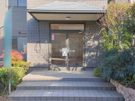 ���ց@�O��