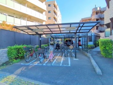 ���̑��@�O�ρ�������Ɛ������ꂽ���֏�ŁA���]�Ԃ̕ۊǂ����S�ł�