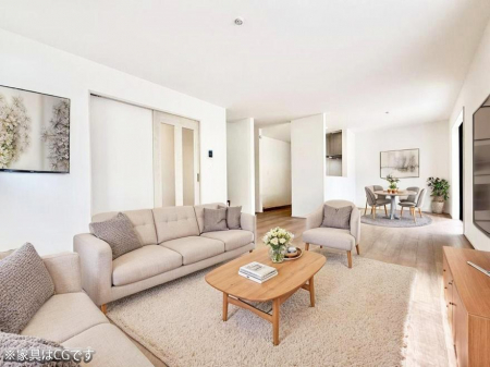 ���r���O�@�������������������͋C�ŁA�����b�N�X�ł�����K�ȋ��