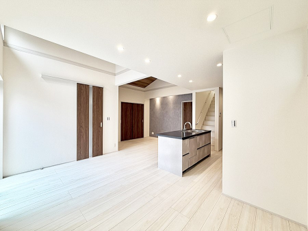 ���r���O�@�������S���������ꏊ�A�������߂����郊�r���O