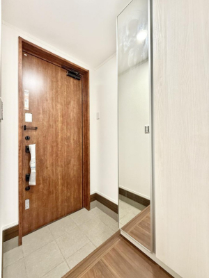 ���ց@������ �V���v���Ŕ������A���K�ȕ�炵�̓����